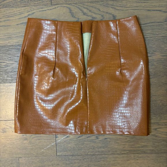 Fashion Nova Brown Leather Mini Skirt - Picture 4 of 4